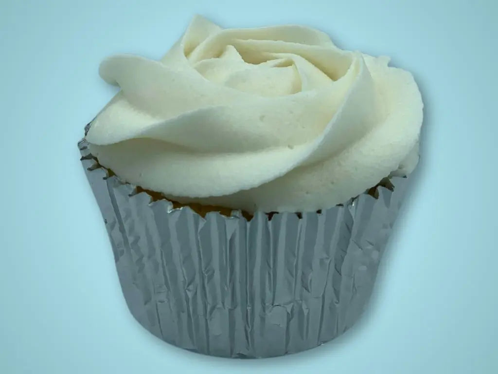Vanilla Cupcakes (Vanilla Frosting)