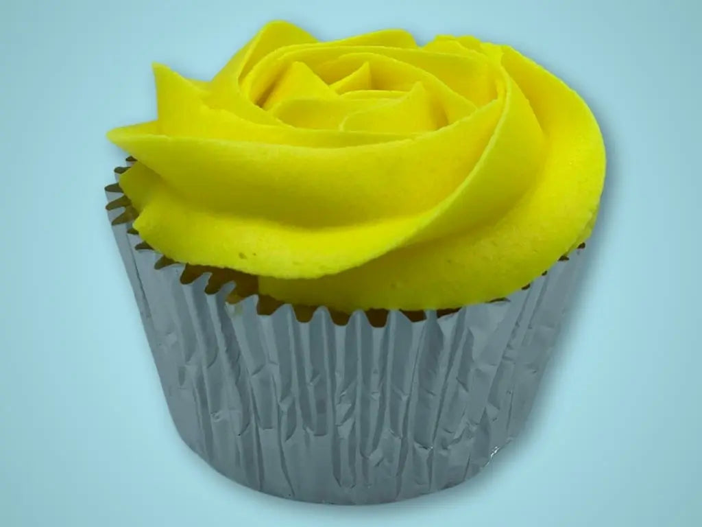 Vanilla Cupcakes (Vanilla Frosting)