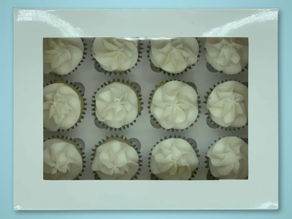 Vanilla Mini Cupcakes (Vanilla Frosting)